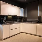 Penthouse Standing A 아트