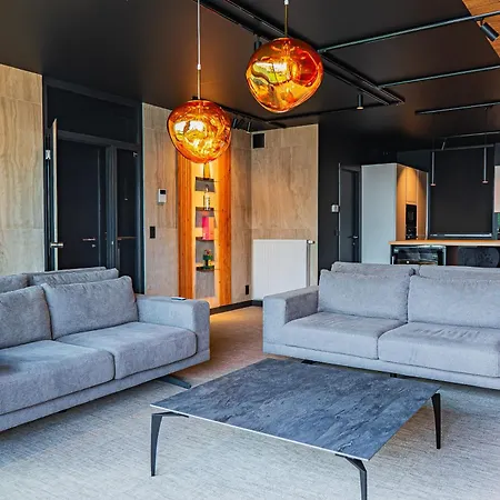 Penthouse Standing à *